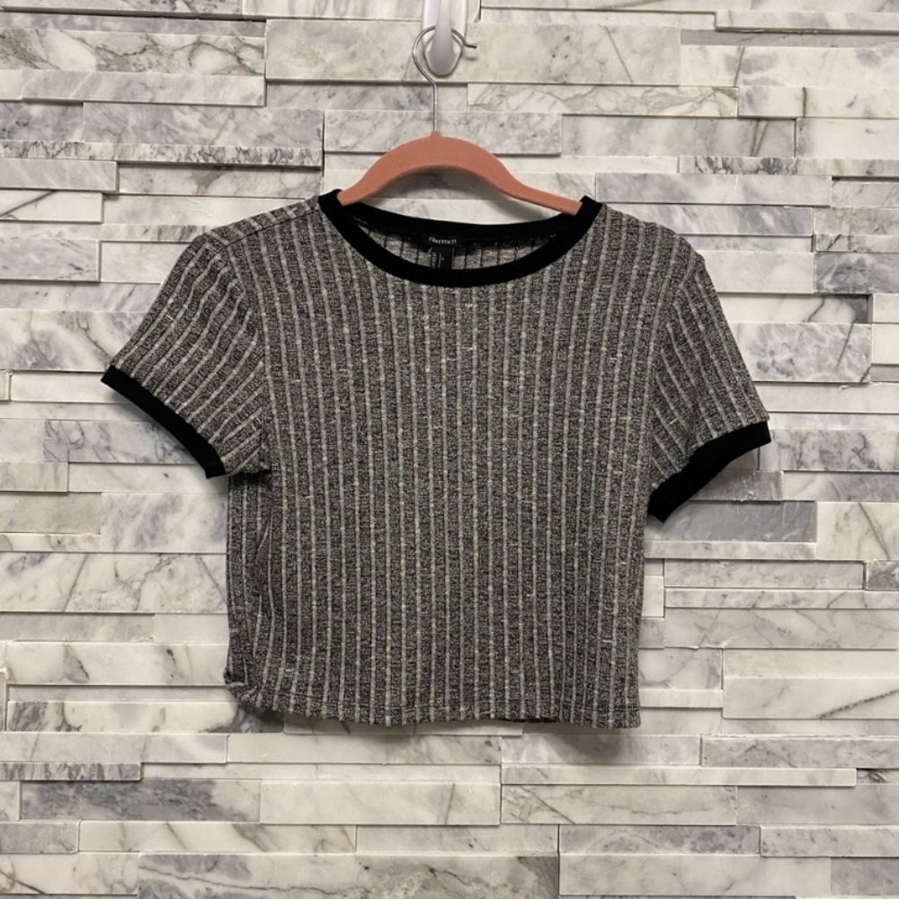 Forever21 Gray/Black Knit Crop Top